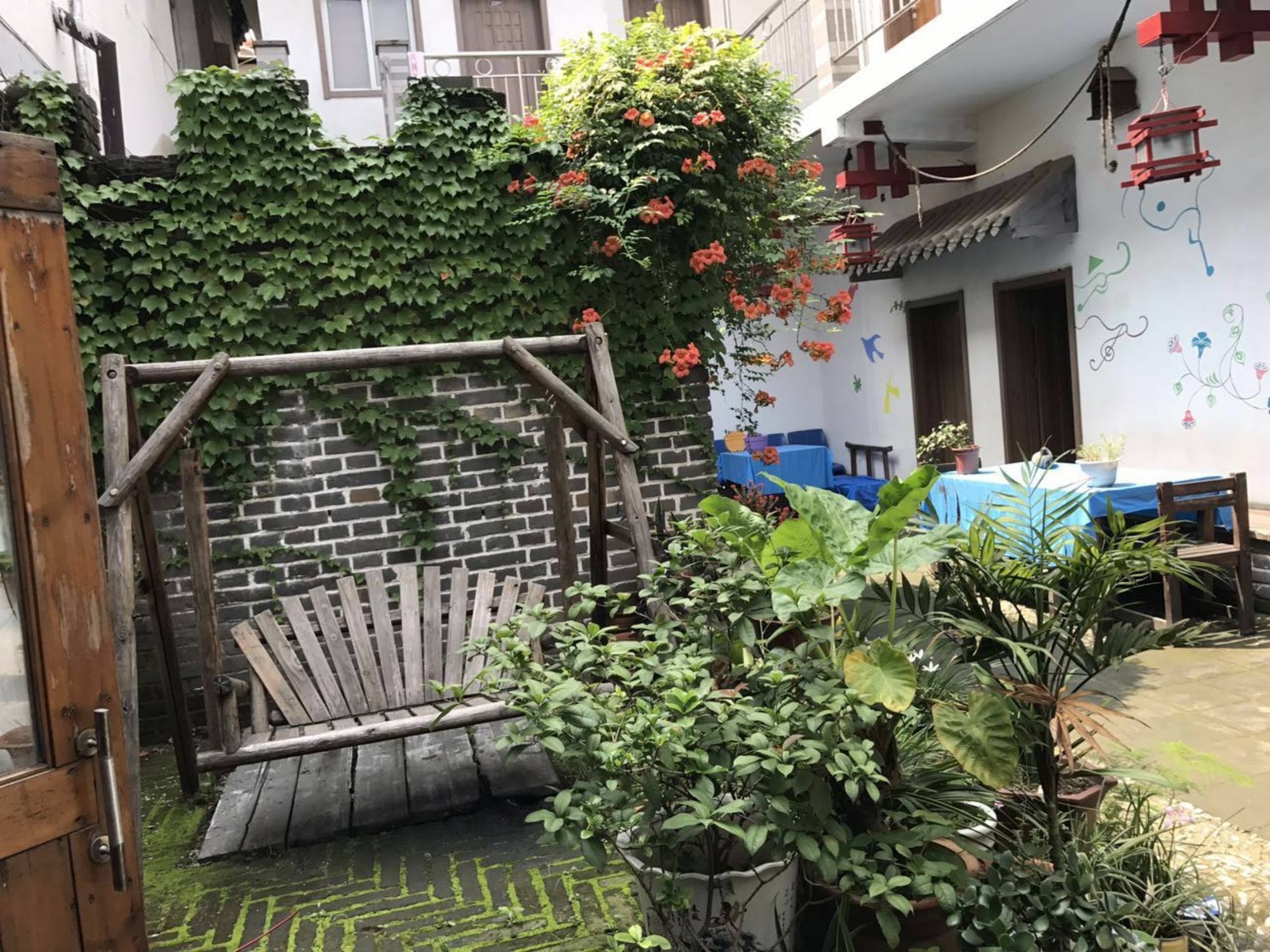 Qufu International Youth Hostel Екстериор снимка